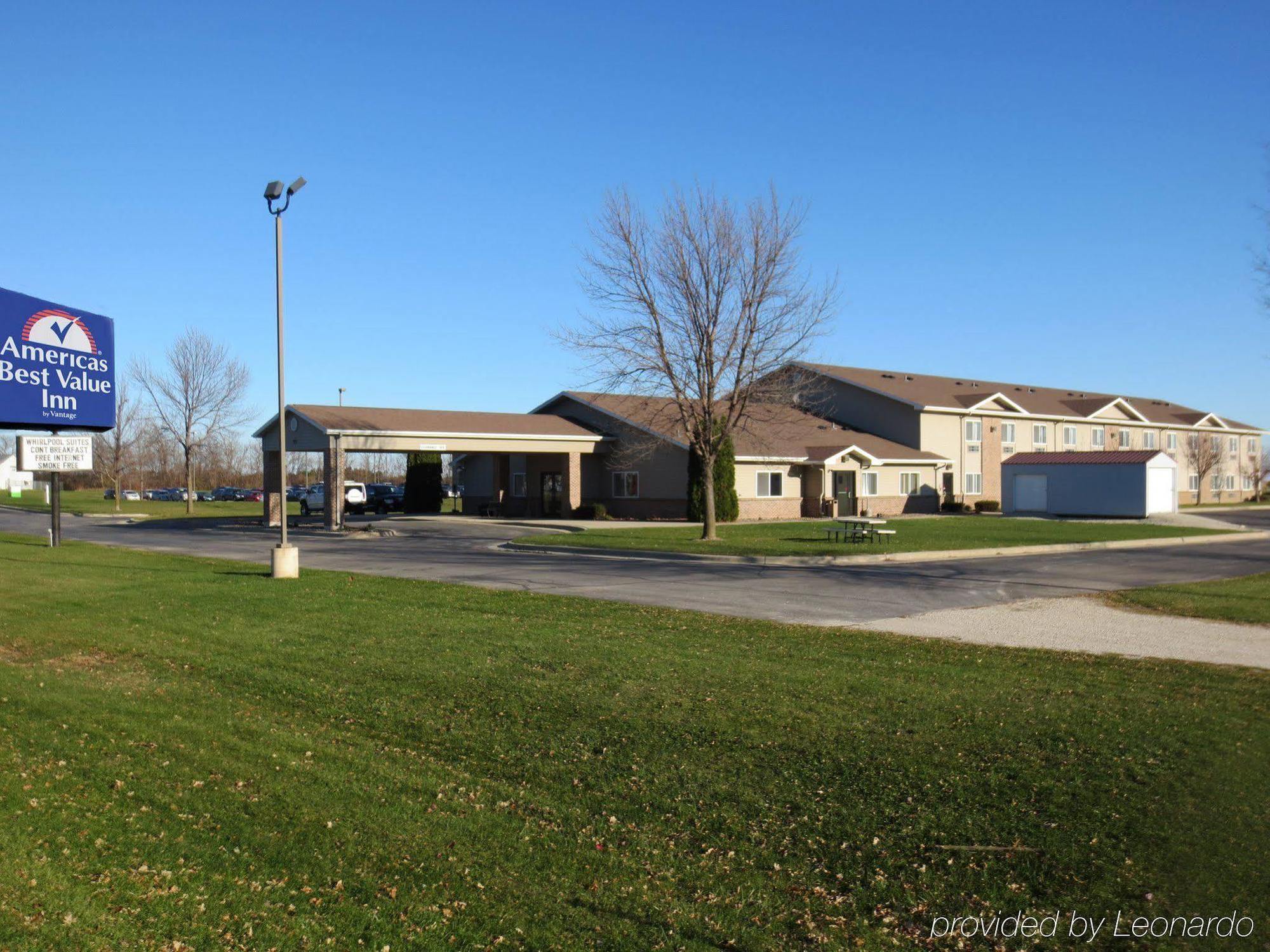 Americas Best Value Inn & Suites-Spring Valley Exterior photo